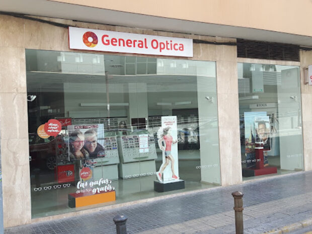 General Óptica en la calle Castellar Alicante